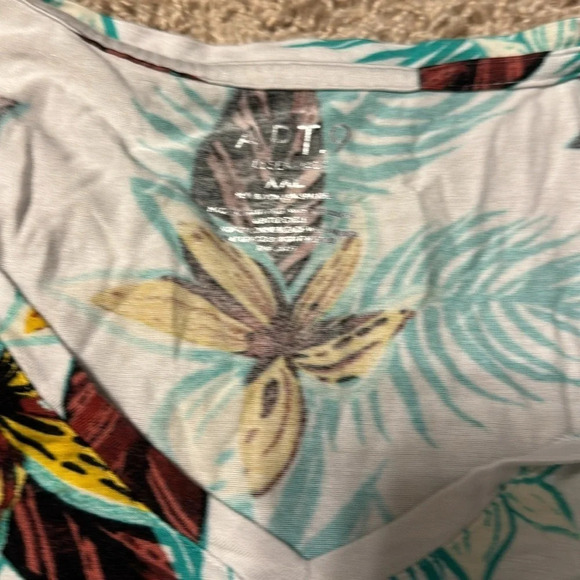 2pk WNS Apt. 9 Grey Top Sz 1x, Flower Sz XXL - Picture 9 of 10